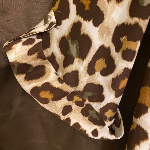 Multicolored Plus Size Leopard Top Shirt - Picture 4 of 7